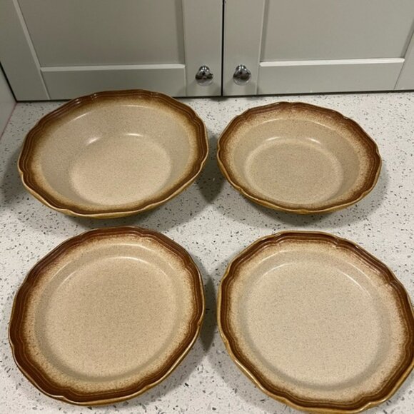 MIKASA “Whole Wheat” 4 piece Dining Set in Cream and Brown LIKE NEW - Picture 2 of 4